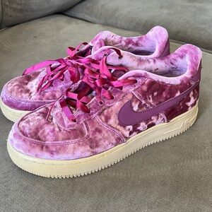 nike air force 1 LV8 Tea Berry BORDEAUX VELVET size 7